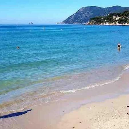 Villa Del Mare 라센느쉬르메르 외부 사진